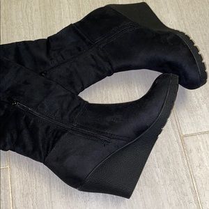 High knee boots with heel